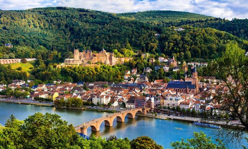 ELEGANT NOEL PAZARLARI AJet Hava Yolları ile