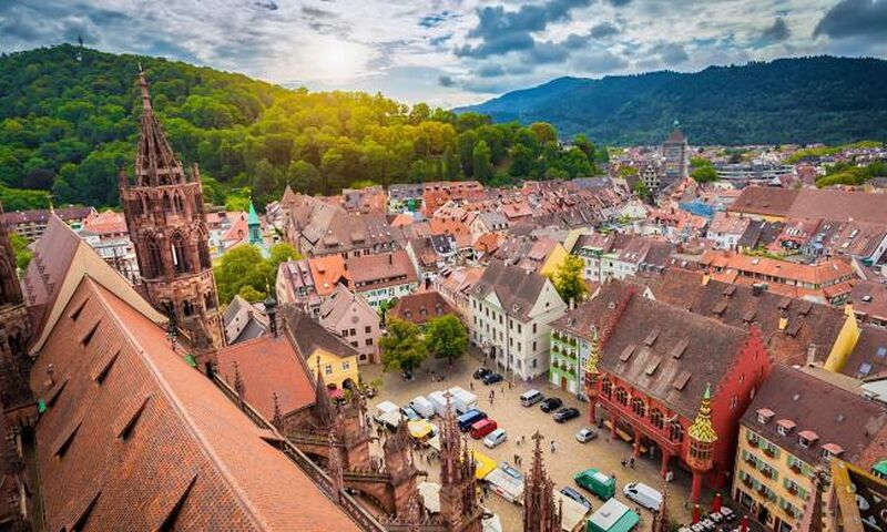 ELEGANT NOEL PAZARLARI AJet Hava Yolları ile