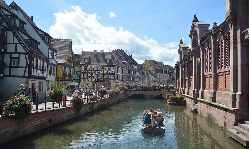 ELEGANT NOEL PAZARLARI AJet Hava Yolları ile