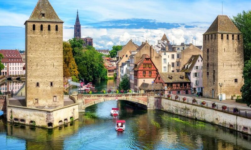 Elit Benelux Paris Alsace İsviçre Almanya Turu THY ile 7 Gece Ekstra Turlar Dahil Sömestr Dönemi (ZRH - CGN)