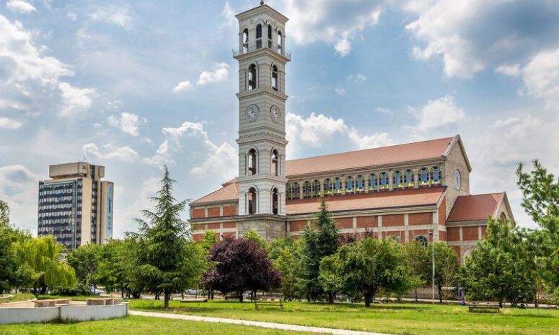 Gaziantep Çıkışlı Kosovalı Büyük Balkanlar Turu AJet ile Extra Turlar ve Akşam Yemekleri Dahil 6 Gece